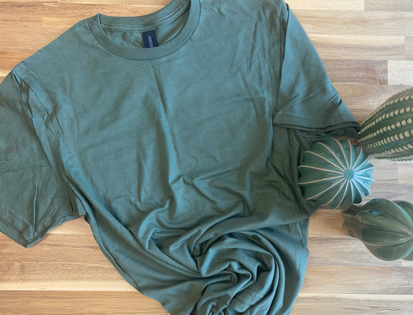 SOLID COLOUR T- SHIRTS