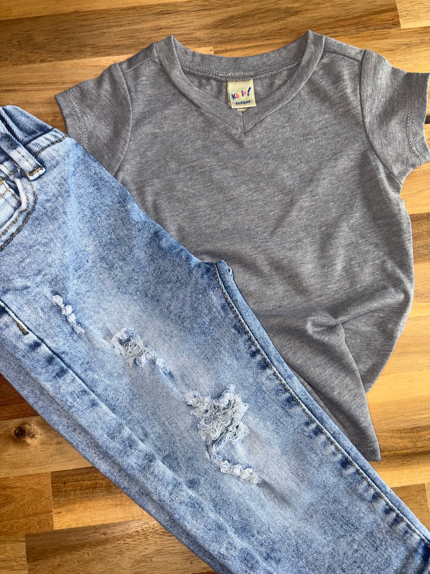 V-neck infant/toddler tee